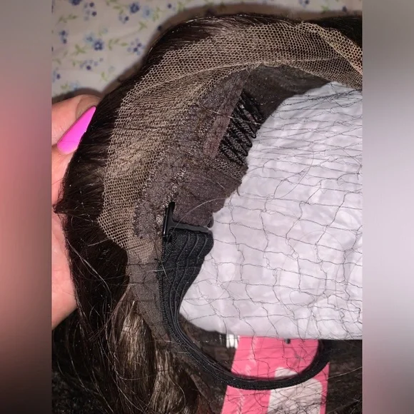 “Bombshell” by Chelsey Smith Crowns New with tags, CSC Box*long wavy Wig - Picture 6 of 7